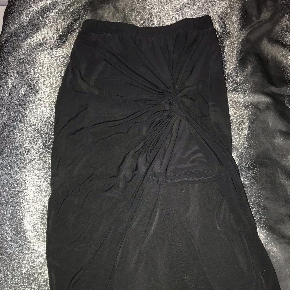 Black pencil skirt